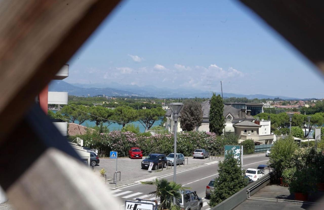 La Terrazza Sul Lago Peschiera del Garda Exterior photo